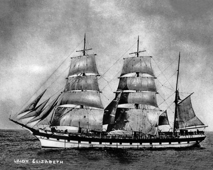 famous-ships-and-boats-with-images-complete-list